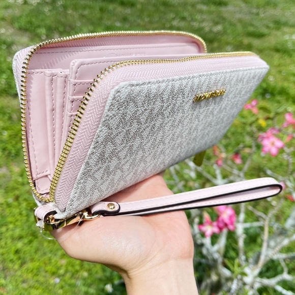 Michael Kors Jet Set Large Continental Wallet Wristlet MK Vanila Pink Blush - Picture 3 of 12
